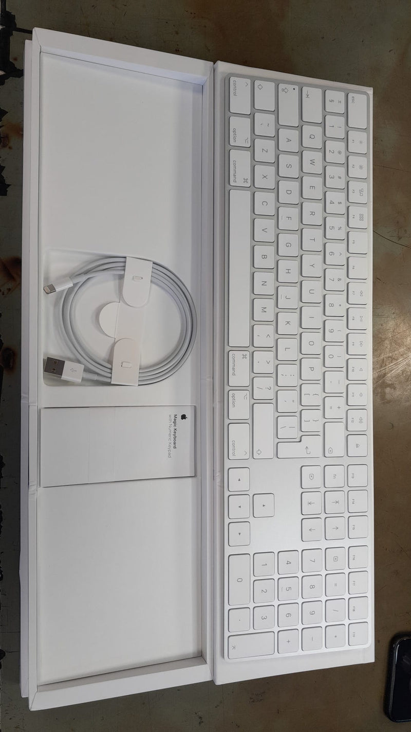 APPLE Magic Keyboard avec pavé numérique QWERTY MQ052N/A